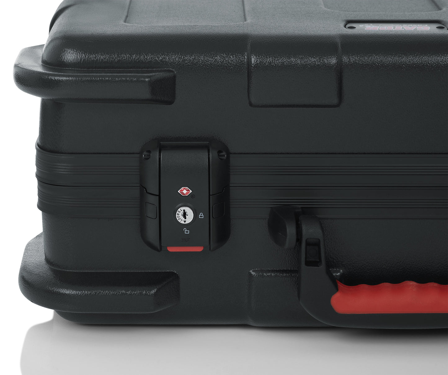TSA Projector case fits up to 18""x18""x6""