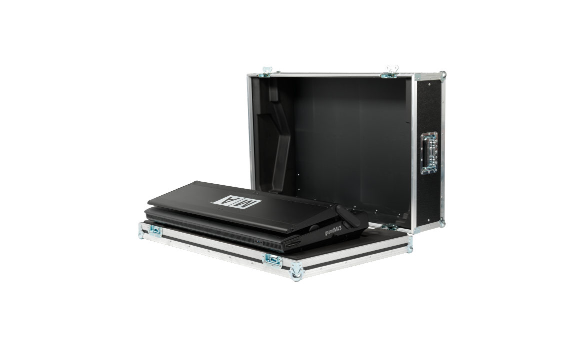 Flight case for grandMA3 compact XT with edge casters