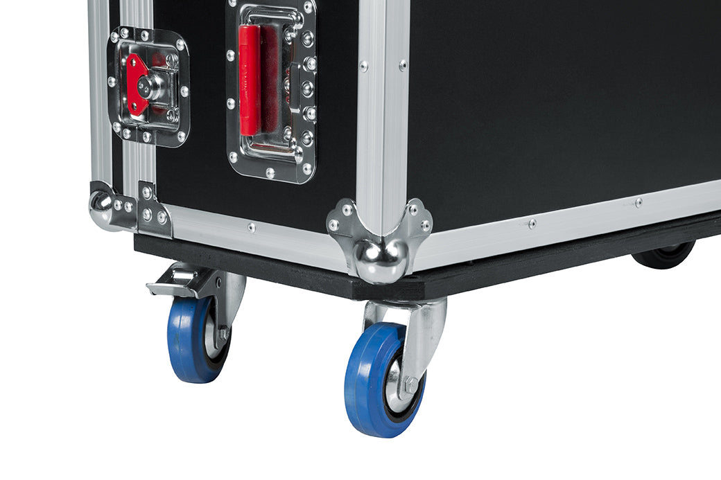 Road case for Midas M32 large format mixer