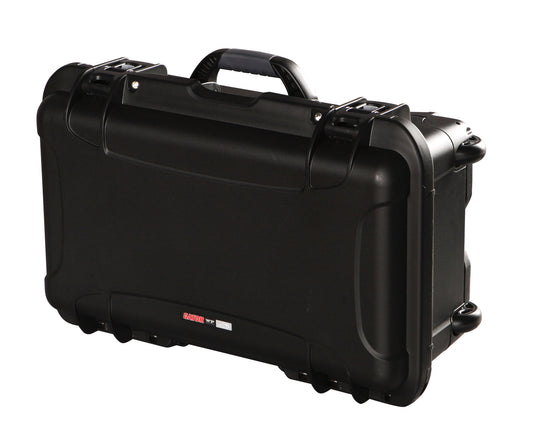 Waterproof case w/divider system; 20.5"x11.3"x7.5"