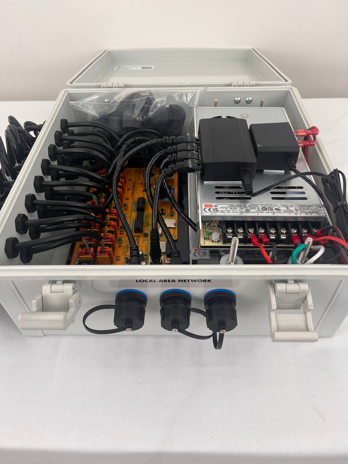 16 Port Ready2Run Genius Controller